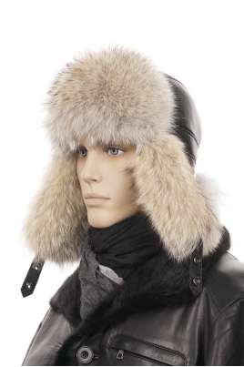 Зимняя шапка мужская из натуральной кожи с койотом